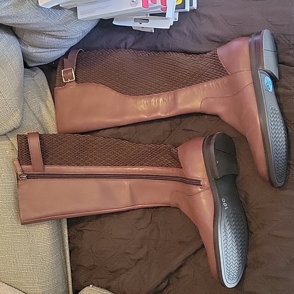 Cole Haan boots - Picture 2 of 7